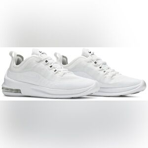 Nike Women's Air Max Axis